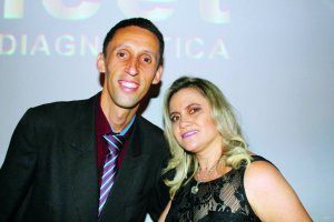 Edivaldo de Souza (Gestor de Marketing do Sancet Medicina Diagnóstica) e sua esposa   Edna, prestigiaram o Sancet 40 anos.